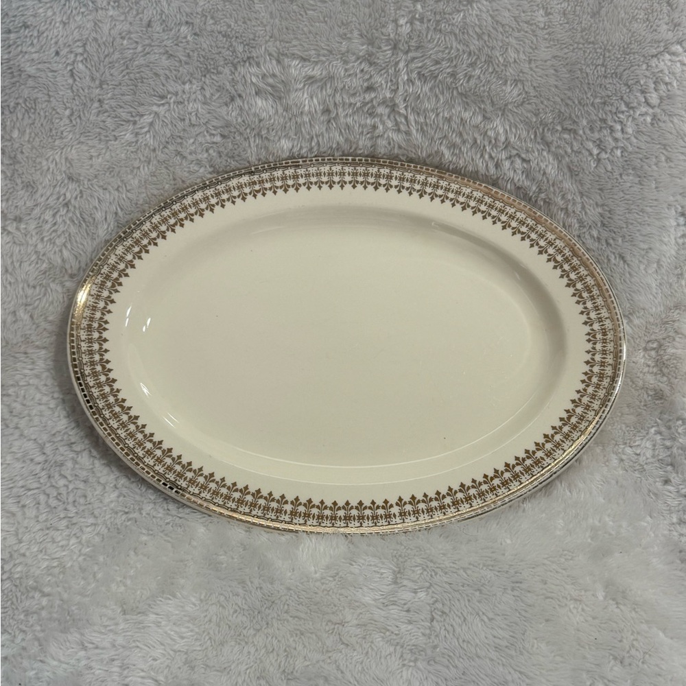 V Vintage Edwin Knowles 11" Oval Serving Platter